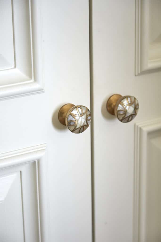 HWC Gunning_10 Tudor fitted wardrobe door handles