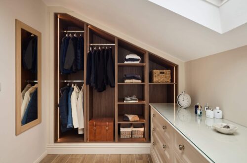 Heritage Wardrobe - Kings Rd 25 bespoke walk-in wardrobe in small room